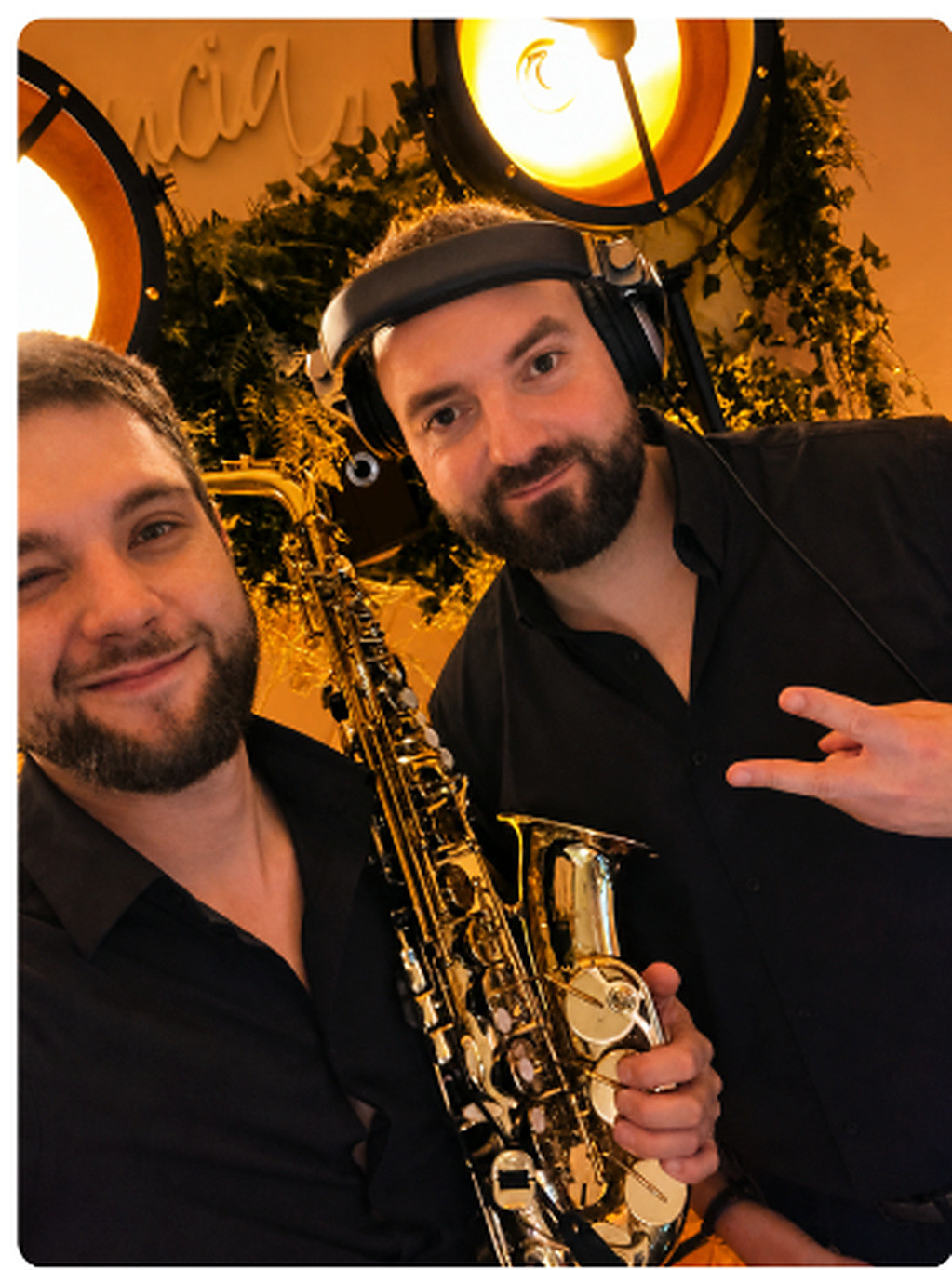 Timolio – duet DJ i saksofon